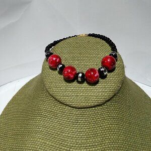 Women`s silver tone red black bead bracelet. 7 1/2